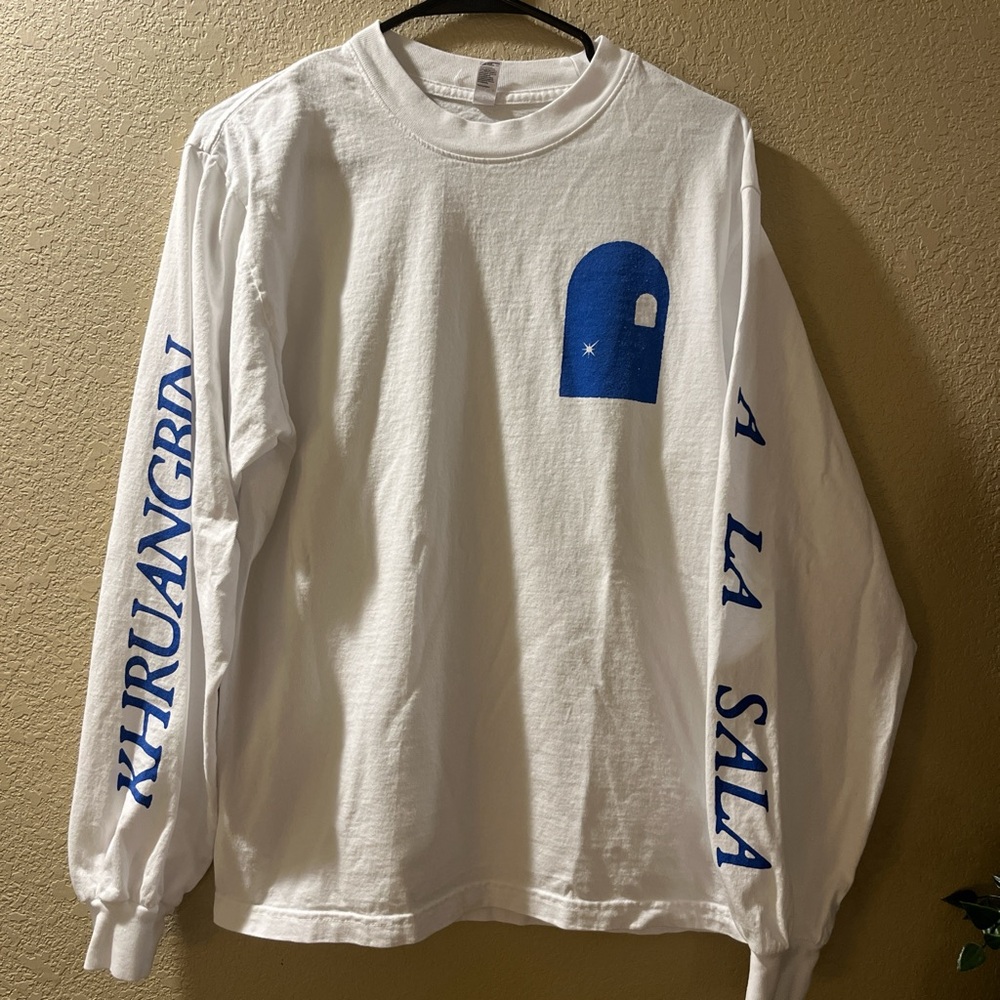 Khruangbin White Long Sleeve concert Shirt with Blue Accents